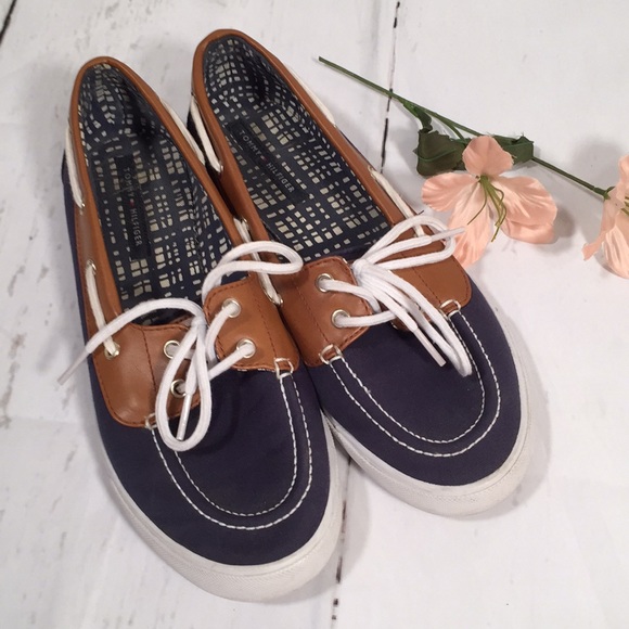 Tommy Hilfiger Shoes - Tommy Hilfiger loafer boat shoes! Size 8.5